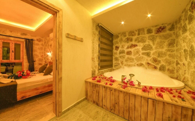 Villa Jet by Akdenizvillam