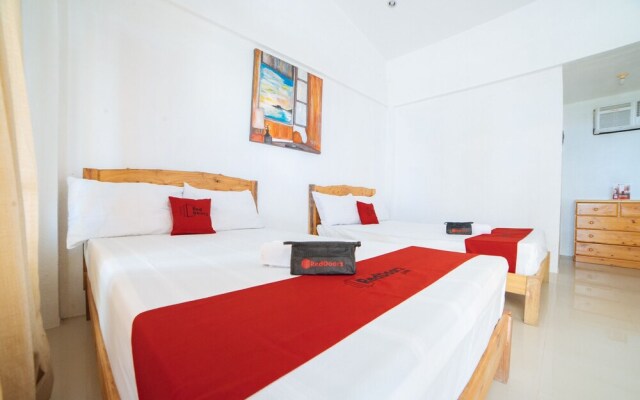 RedDoorz @ Sabang Beach Baler