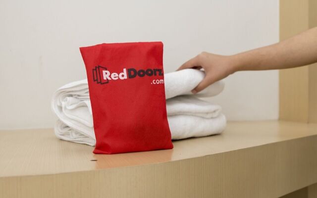RedDoorz near Jawa Timur Park 3