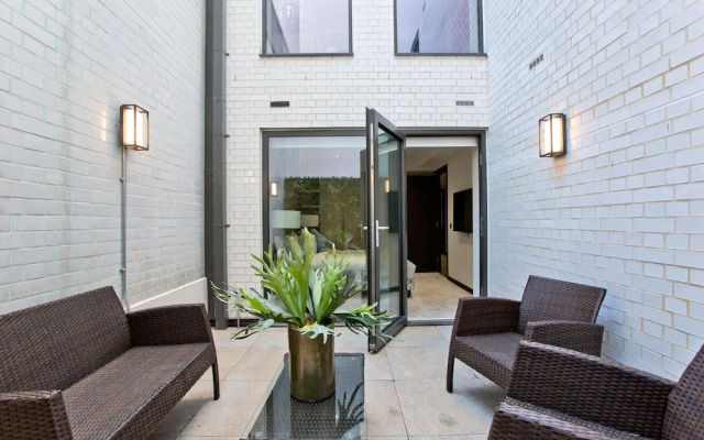 2-bed Deluxe Apt 104