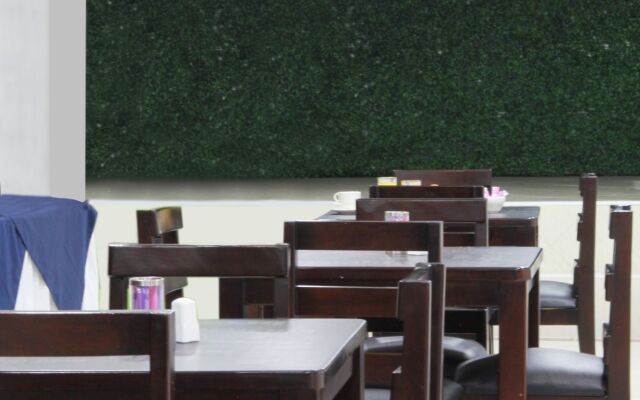 SB Hotel Internacional