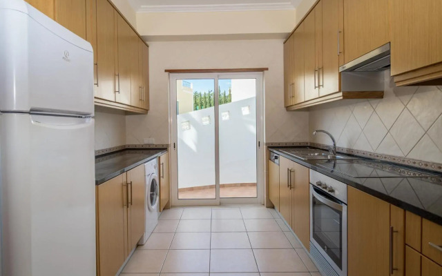 Villa Linda, Alto da Ria