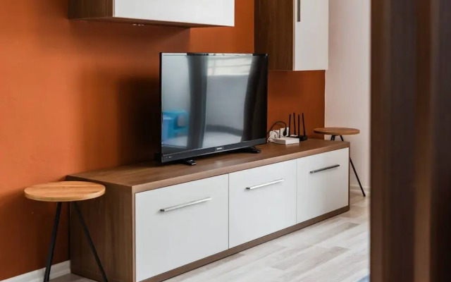 Beachside Modern Apartment