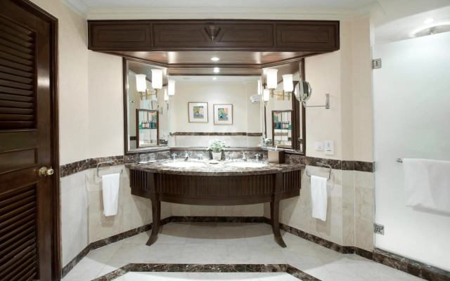Dorsett Grand Labuan