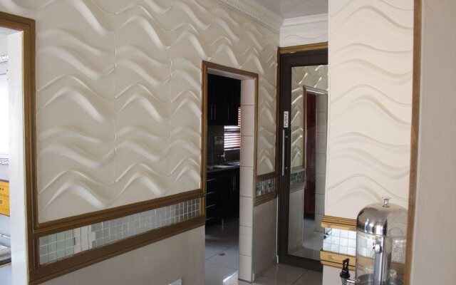 Umqhele Bed  Breakfast