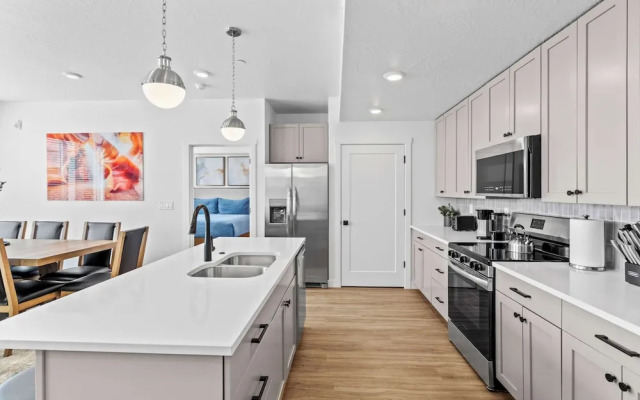 Easy Escape Stay for 8