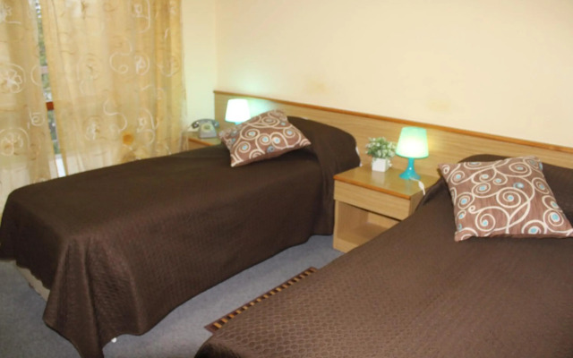 Hotel Diana