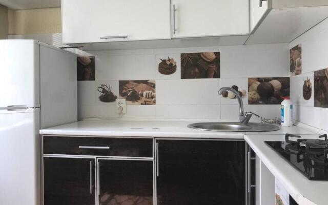 Apartment Geroev Truda