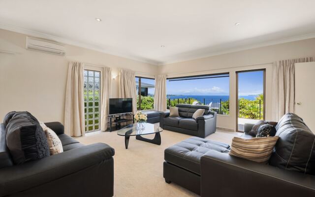 Lake View Luxury
