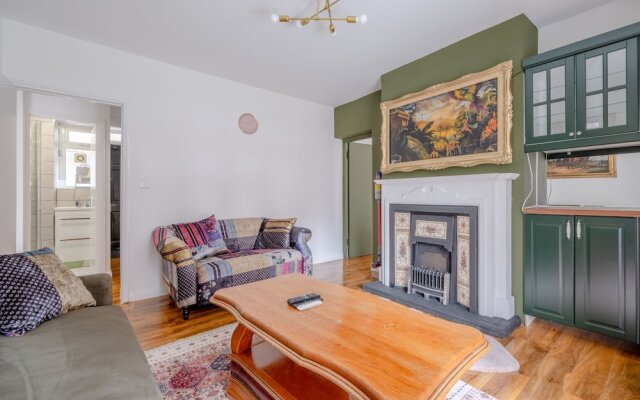 Spacious & Central 4BD Flat - Angel