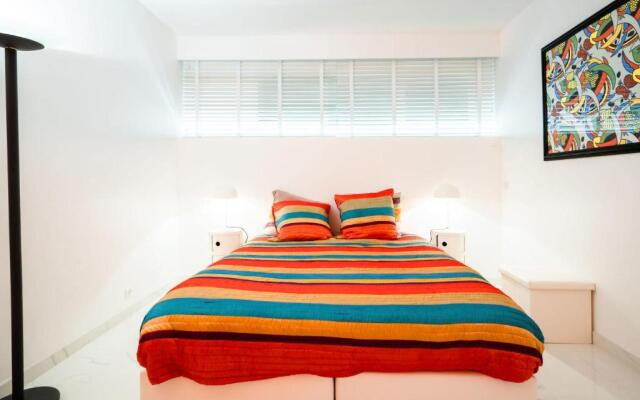 SERRENDY 100m APARTMENT TERRACE VIEW OF THE SEA SWIMMING POOL