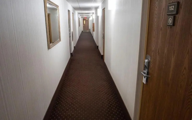 Holland Hotel Free Parking Jersey City