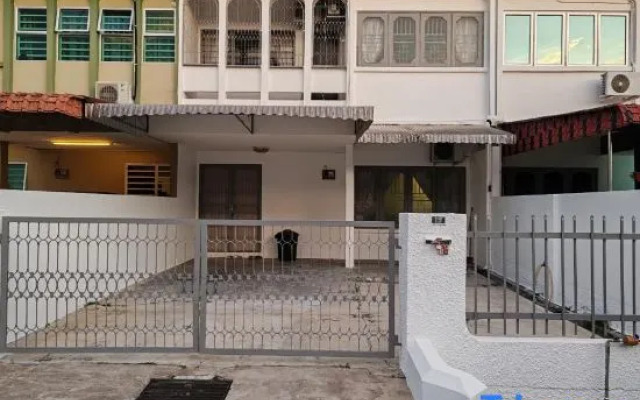 A Humble Abode Homestay by Irainbow