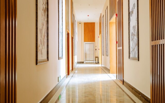 Qingcheng Sunrise Sailing Hotel
