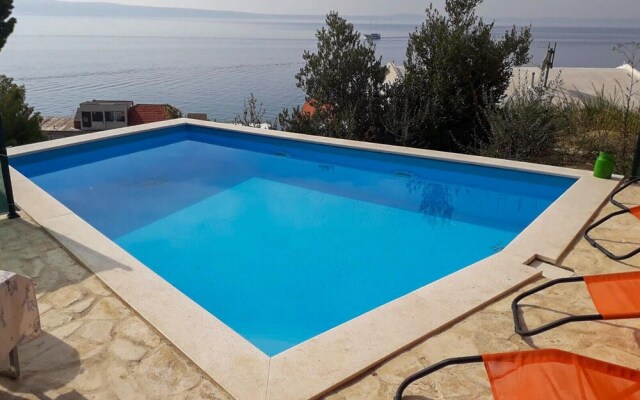 Nice Home in Jesenice With Wifi and 2 Bedrooms