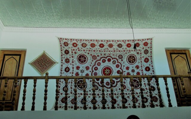 Hotel Al Bukhari B&B And Suzani Boutique