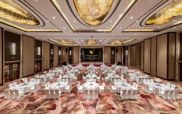 Golden Eagle Summit Hotel Yancheng