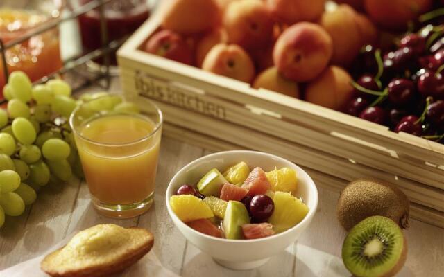 ibis Calais Car Ferry