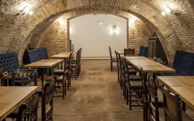 The Throne Boutique Hotel