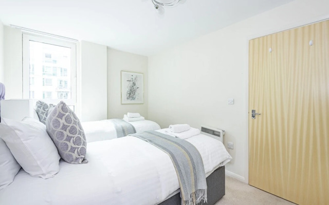 Av Stays Central London 2 Bedroom Riverside