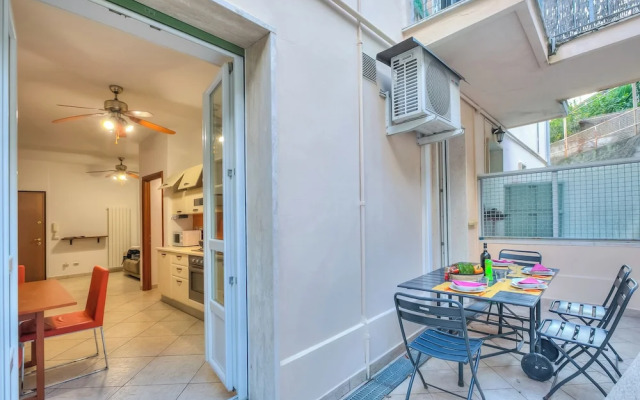 Verbena with parking 500m from the sea