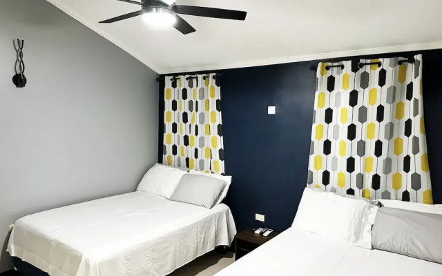 Cozy Crib 5mins from the airport