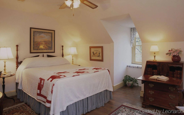 Cedars of Williamsburg Bed & Breakfast