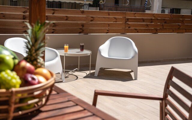 Nemeseos 80m² homm Apartment with Roof Garden and Pool