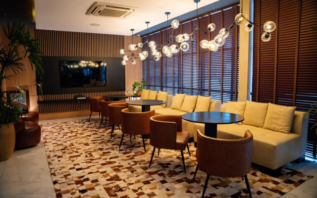 Nadai Confort Hotel e Spa