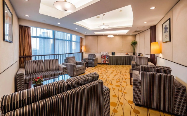 Rui Tai Hong Qiao Hotel