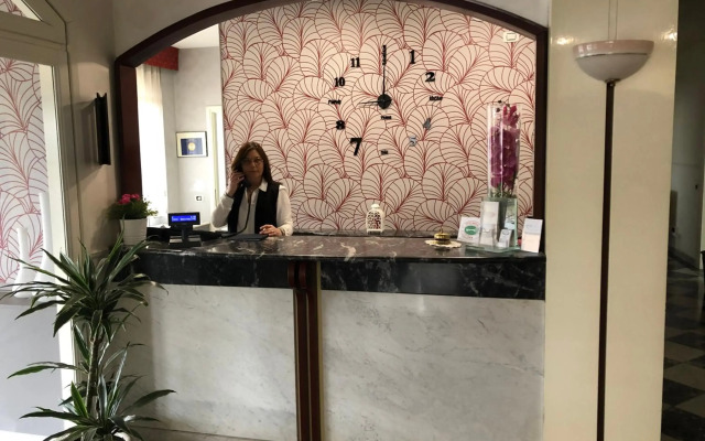 Hotel Master