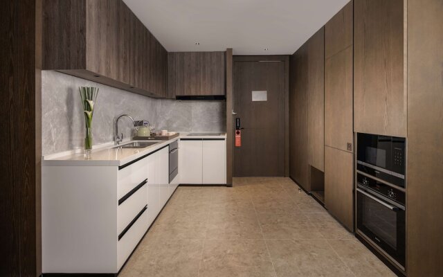 Yuexiu Hotel Guangzhou, Curio Collection by Hilton