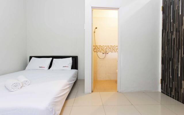 RedDoorz Near Manggarai Station