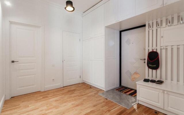 Royal Flowers Apartments