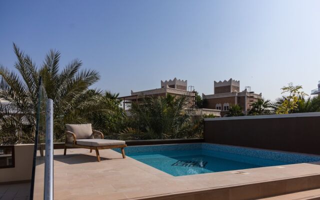Lux 5BR Townhouse in Balqise Residence