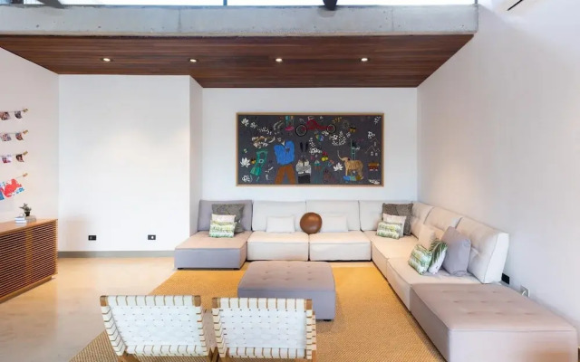 Villa Futura by Acomodo