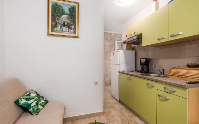 Nice Home in Pag With Wifi and 5 Bedrooms