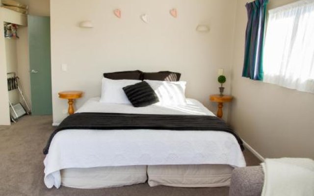Martinborough Experience Accommodation Bed & Breakfast