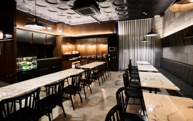 Lumia Hotel Myeongdong