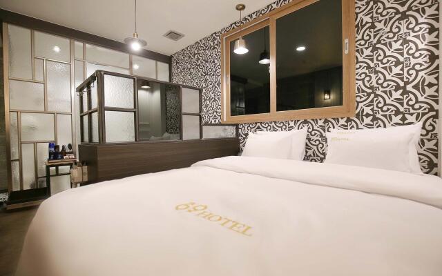 Cheonan Hotel 69