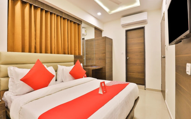 OYO 11922 Hotel Sunstar Inn