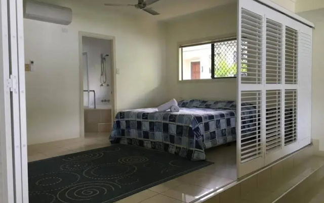 Hinchinbrook Resorts