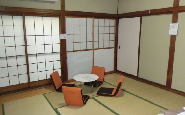 Guesthouse Asobi-Gokoro Kumamoto-City - Hostel