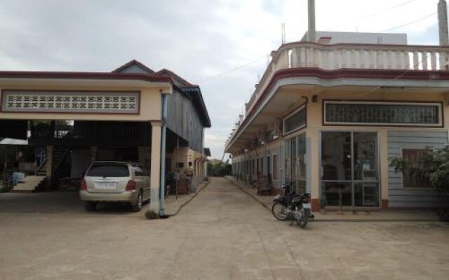 Koeu Chey Chum Neas Guesthouse