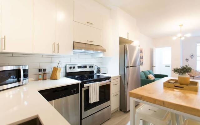 Live Like a Local in Le Plateau