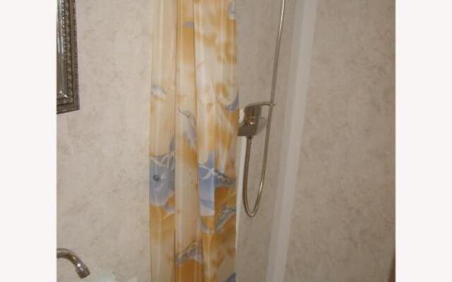 Guest House on Oktyabrskaya 39