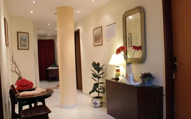 Sonia Rooms