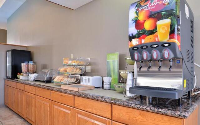 Quality Inn & Suites Indio I-10