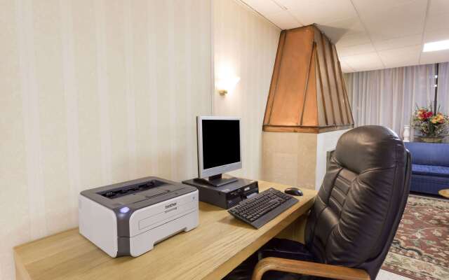 Ramada by Wyndham Triangle/Quantico