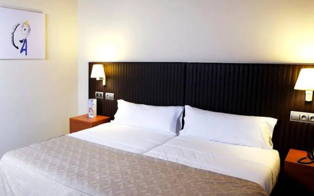 Hostal Antic Balneari De Rocallaura